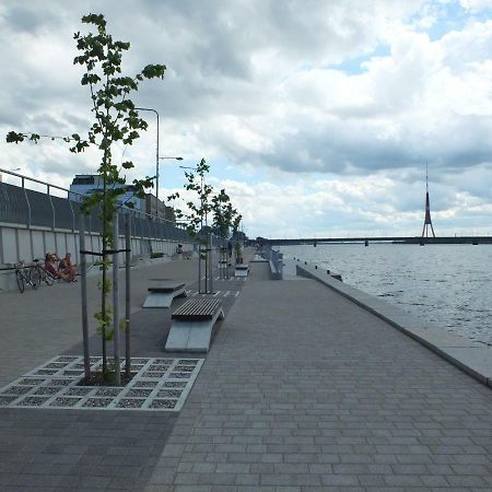 Riverside Promenade Apartment Riga Eksteriør billede
